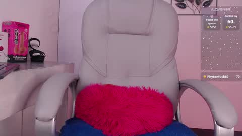 Kylie Myers online show from January 25, 3:52 pm