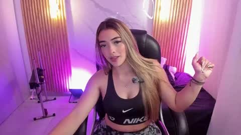  KYLIE  online show from April 30, 3:22 am