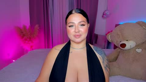Kylie Lips online show from October 18, 6:45 pm