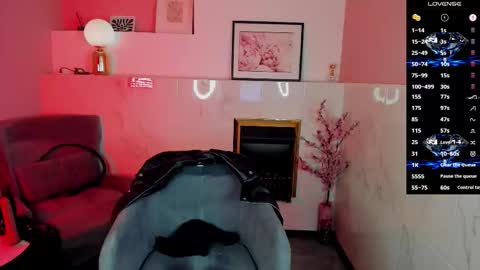 Kylie online show from September 16, 1:13 pm