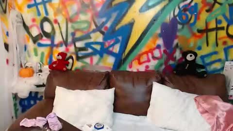 Melissa online show from October 31, 10:48 am