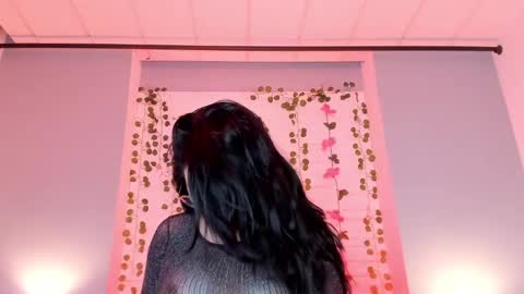 K Y L I E online show from February 17, 8:06 pm