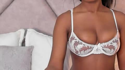 Kylie Cooper online show from October 3, 12:35 pm