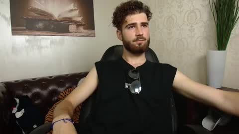 KyloEast online show from June 22, 4:31 am