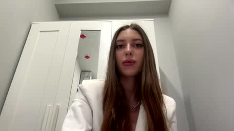 Selena online show from March 23, 4:17 am