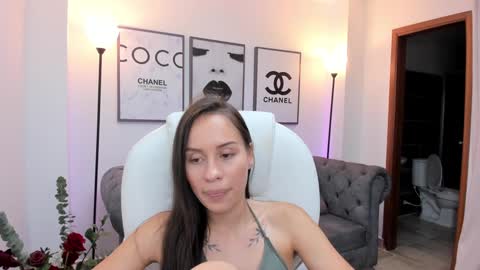 Snapshot of kymberlysweet chatting on February 20, 5:09 pm Kymberly online show from February 20, 5:09 pm