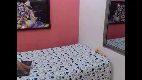 kynexa20 online show from May 28, 6:17 pm