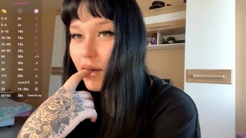 Eva online show from November 11, 8:27 am