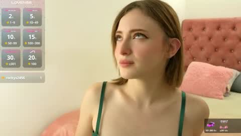 kyra_honey online show from January 14, 8:28 pm