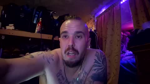 kyrowho online show from February 3, 9:18 pm