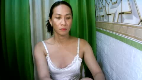 kyutshyne online show from June 19, 11:44 pm