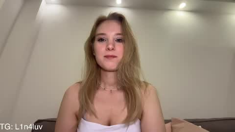 lina online show from May 12, 7:01 pm