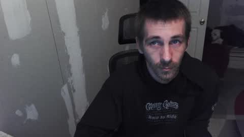 Snapshot of l1v1nth3dr3am chatting on September 16, 8:39 am l1v1nth3dr3am online show from September 16, 8:39 am