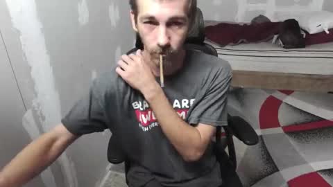 l1v1nth3dr3am online show from September 24, 9:38 am