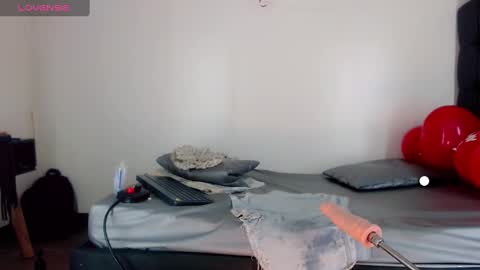 AriSaray online show from February 19, 8:20 pm