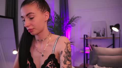 Snapshot of laady_rosee chatting on January 26, 3:03 pm Fanni online show from January 26, 3:03 pm