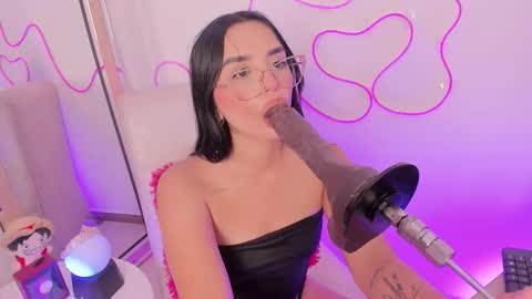 lana  foxx Model  independient online show from February 25, 2:37 am