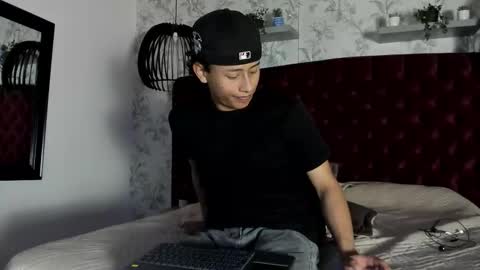 labrinthteasing online show from September 13, 1:13 pm