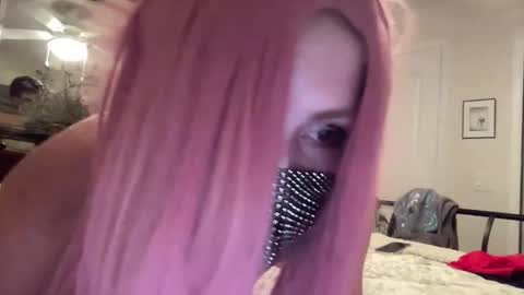 laceluxleather online show from March 21, 5:57 am