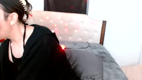 Lacey Phoenix online show from February 14, 4:48 am