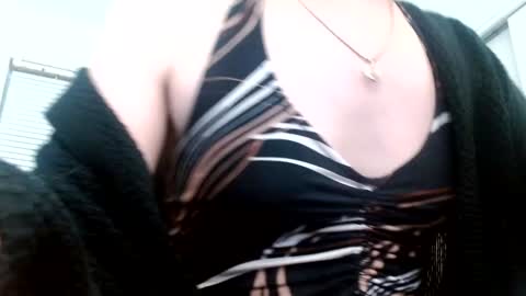 Snapshot of laceyphoenix1 chatting on February 4, 2:07 am Lacey Phoenix online show from February 4, 2:07 am