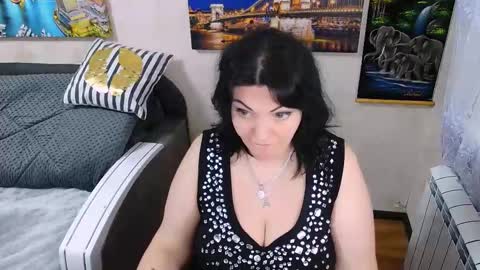 lady_boom_ online show from February 3, 6:51 am