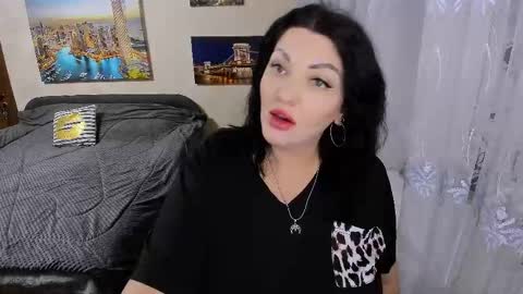 lady_boom_ online show from March 18, 7:09 pm