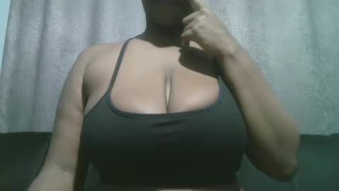 lady_dearra online show from December 19, 4:19 am