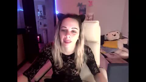 lady_smile69 online show from November 18, 4:26 am