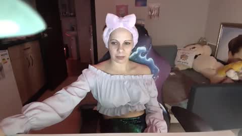 Snapshot of lady_smile69 chatting on January 31, 3:52 am lady_smile69 online show from January 31, 3:52 am