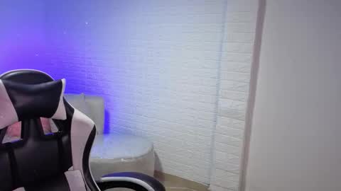 Lady Violet Bridgerton online show from October 30, 7:58 pm