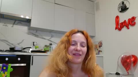 Sima Ladybigsmile online show from February 12, 8:12 pm