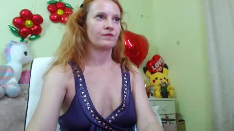 Snapshot of ladybigsmile chatting on March 5, 4:13 am Sima Ladybigsmile online show from March 5, 4:13 am
