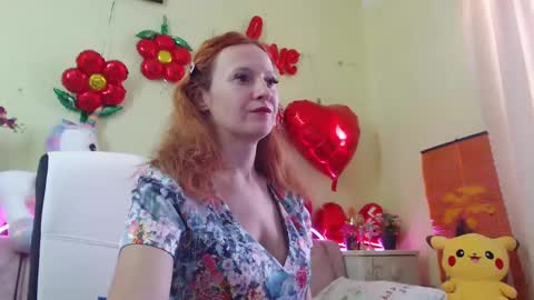Sima Ladybigsmile online show from February 18, 6:26 am
