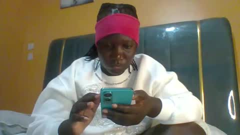 lindah32 online show from March 29, 9:38 pm