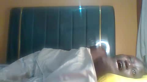 lindah32 online show from December 17, 8:37 pm