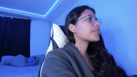 Snapshot of ladybrown_16 chatting on February 23, 3:02 am Lady online show from February 23, 3:02 am