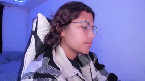 Snapshot of ladybrown_16 chatting on September 15, 1:40 am Lady online show from September 15, 1:40 am