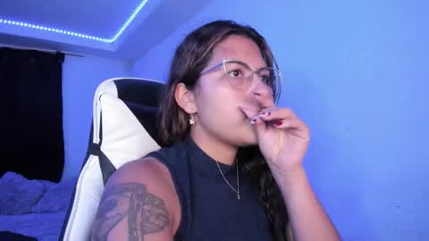  Lady  online show from March 4, 2:52 am