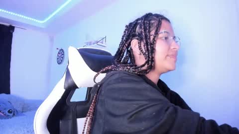 Snapshot of ladybrown_16 chatting on February 9, 4:57 am Lady online show from February 9, 4:57 am