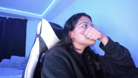 Snapshot of ladybrown_16 chatting on February 26, 3:46 am Lady online show from February 26, 3:46 am