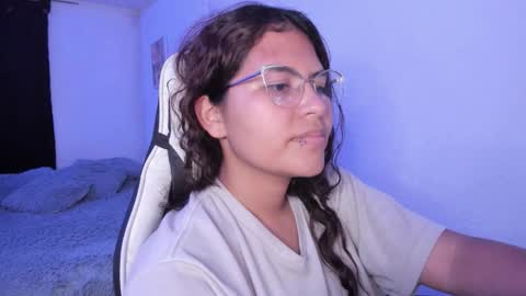 Snapshot of ladybrown_16 chatting on September 20, 3:09 am Lady online show from September 20, 3:09 am
