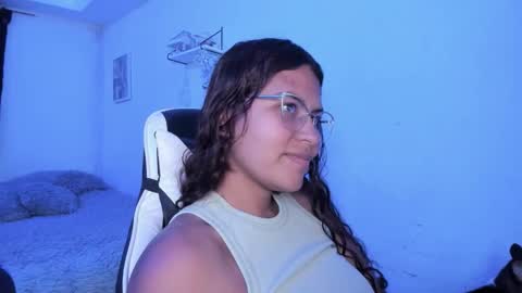  Lady  online show from January 8, 2:50 am