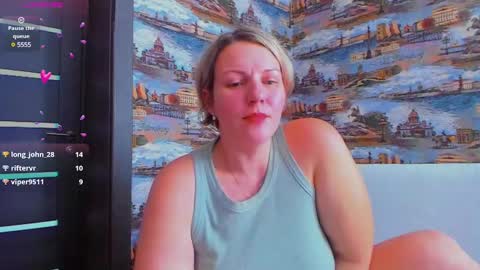 ladylucky_ online show from February 26, 5:03 am