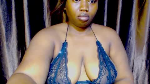 youngladynina online show from May 19, 10:33 am