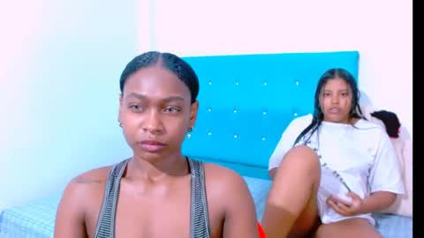 Snapshot of ladypussy69779756 chatting on January 14, 12:56 pm laura online show from January 14, 12:56 pm