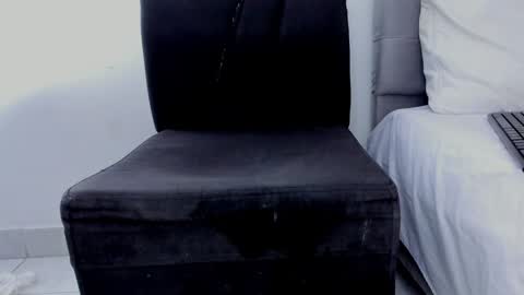 Snapshot of ladysexy_hot19 chatting on February 1, 9:21 am Ladysexy hot19 online show from February 1, 9:21 am