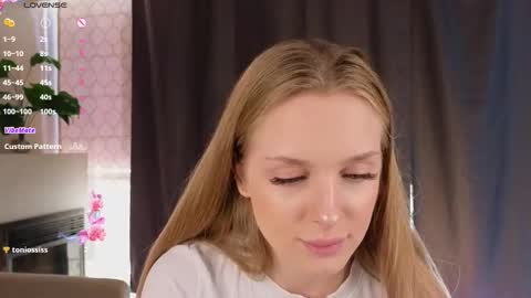 Lilia online show from November 22, 7:29 am