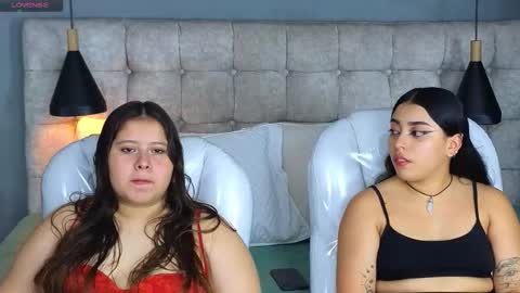    online show from November 5, 10:45 pm