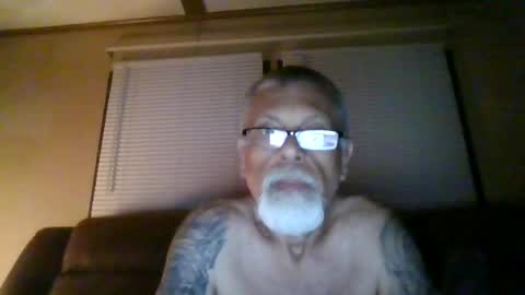 laidbackluxury online show from June 18, 8:42 am